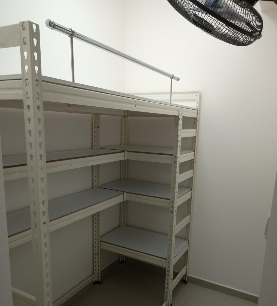  bombshelter-maid-room-storage-bed-928x1024 Bomb shelter loft bed  
