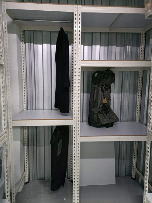 Self storage racks