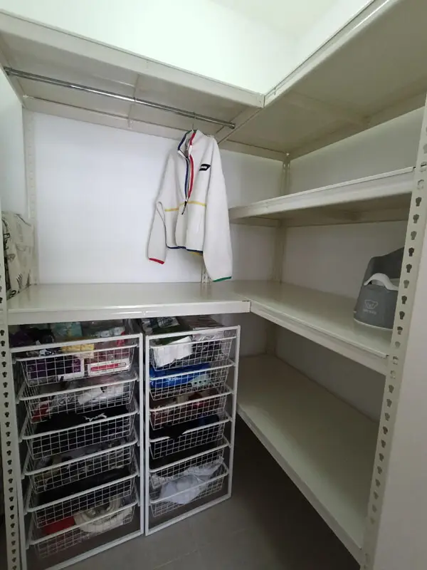 Boltless Rack SG, Storeroom Rack, Storage Rack, Shelving Bed Rack Lshape-shelving-with-Garment-rod Uncover more uses of Shelving Systems  